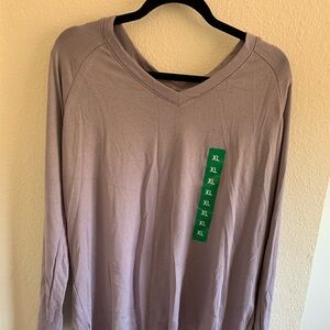 Banana Republic women’s long sleeve tee purple new pre owned comfort size xl